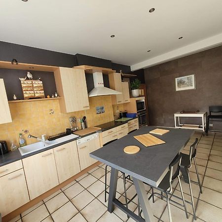 Maison Spacieuse Unifamiliale. Gite La Clochette Бастонь Экстерьер фото