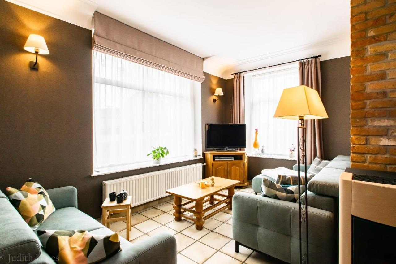 Maison Spacieuse Unifamiliale. Gite La Clochette Бастонь Экстерьер фото