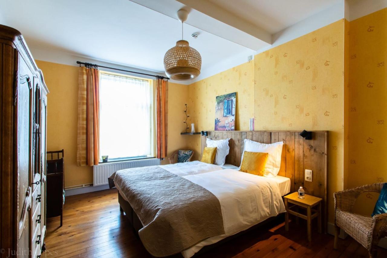 Maison Spacieuse Unifamiliale. Gite La Clochette Бастонь Экстерьер фото