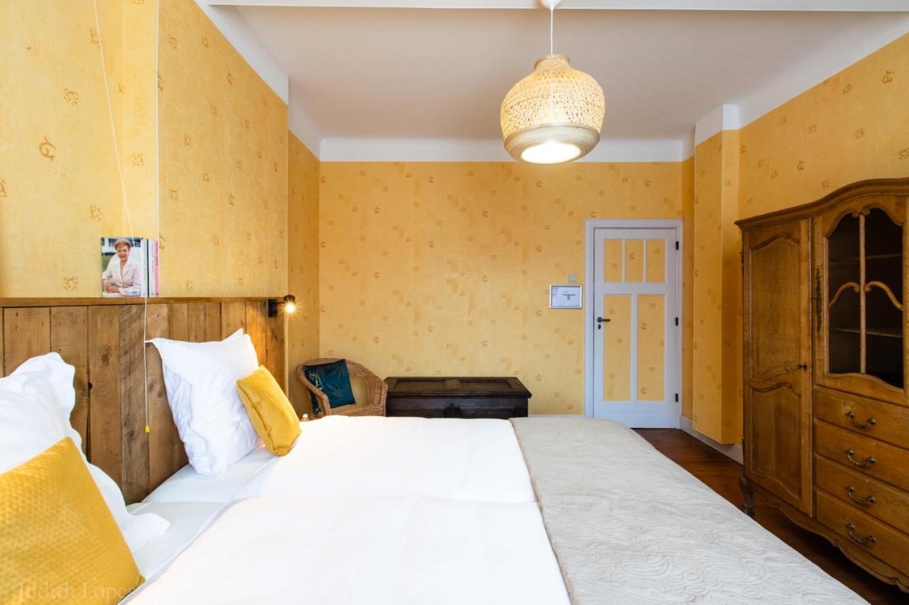 Maison Spacieuse Unifamiliale. Gite La Clochette Бастонь Экстерьер фото